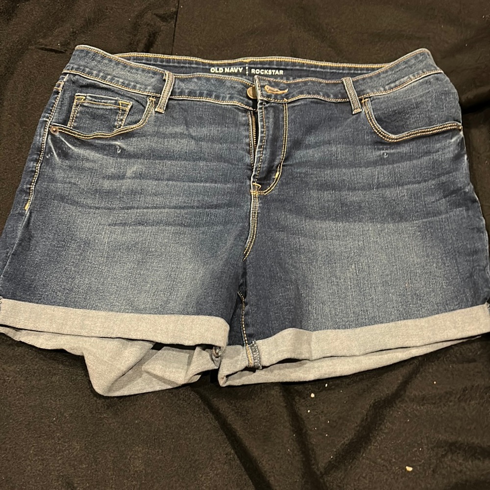 Old Navy Rockstar denim cuffed jean shorts Sz 14